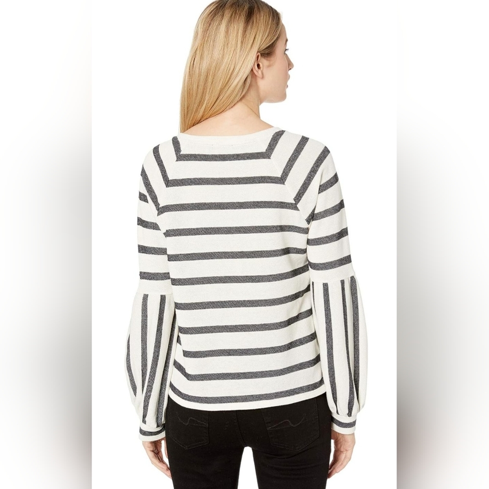 Vince Camuto Womens Bubble Sleeve Pullover Sweater - Picture 2 of 4